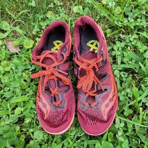 Saucony XC spikes women's size 9